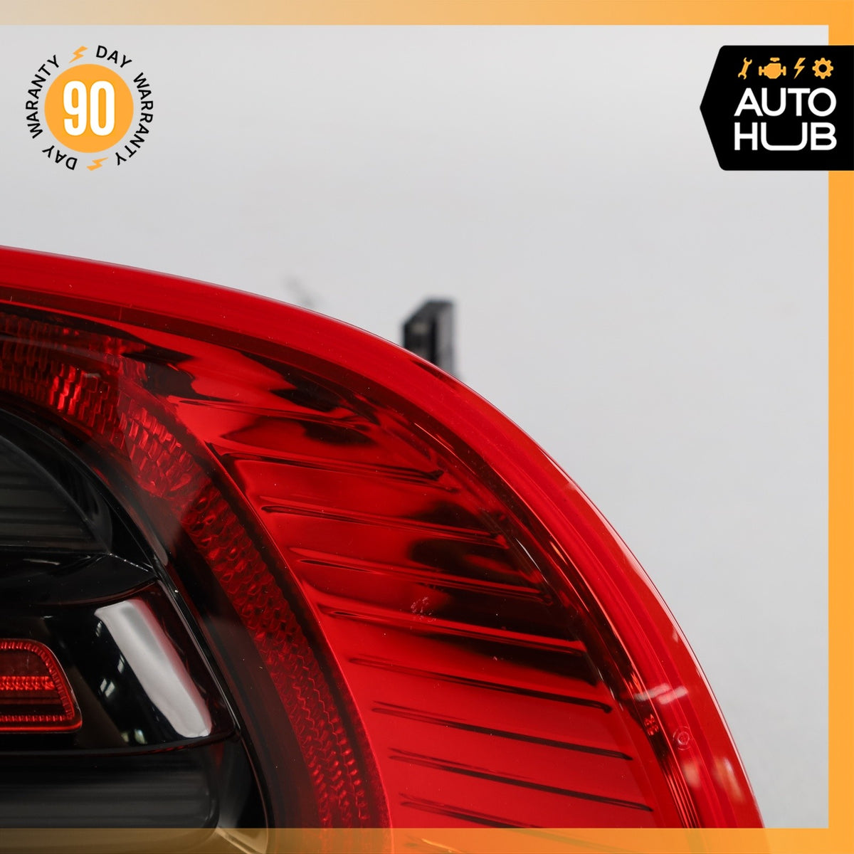 15-18 Porsche Macan S 95B Rear Left Driver Side Inner Tail Light Lamp OEM - photo 7