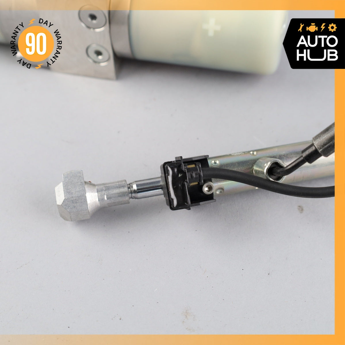 Mercedes W221 S550 Trunk Lid Locking Hydraulic Pull Down Pump w/ Foam Case OEM - photo 11