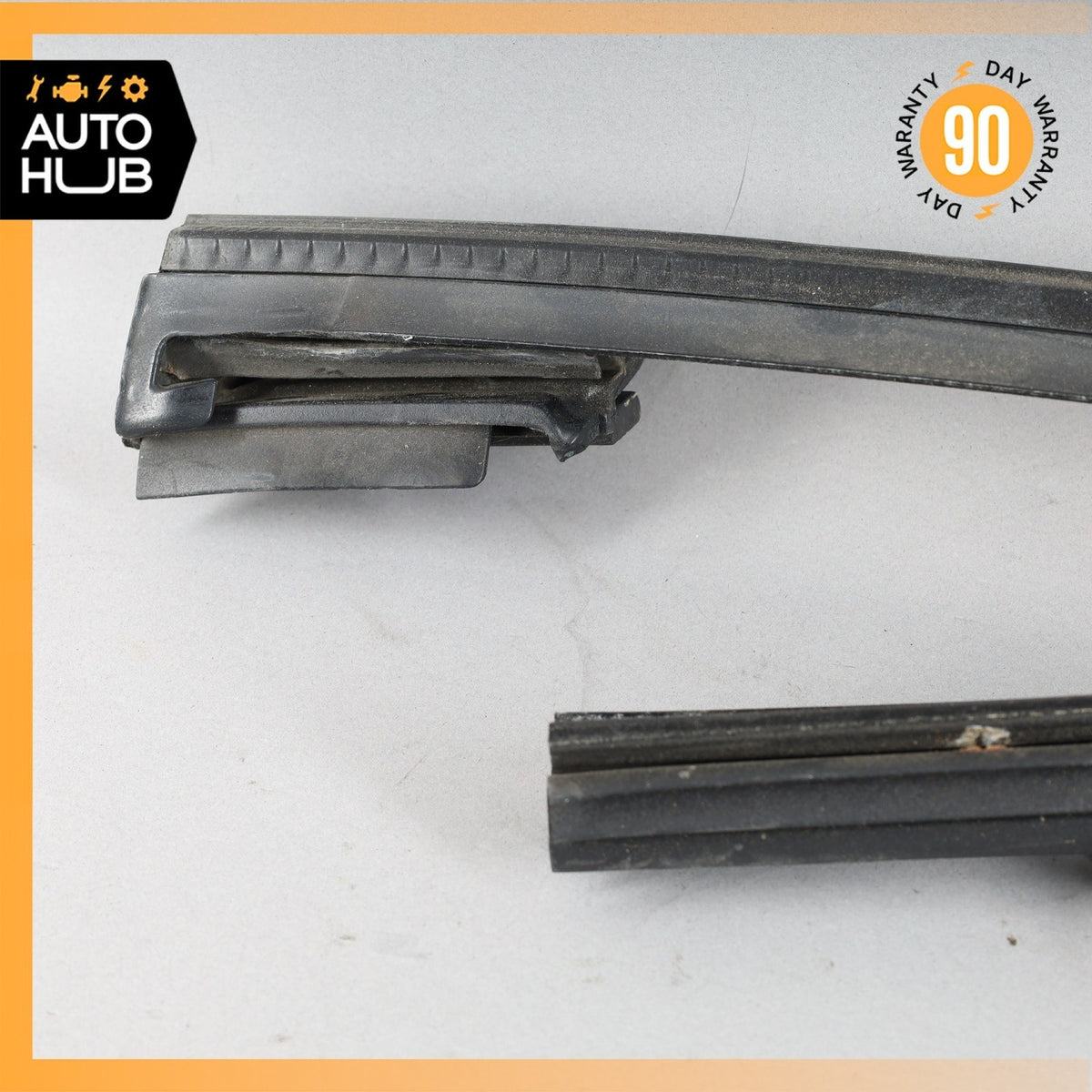 07-10 Bentley Continental GTC Speed Left Side Door Seal w/ Seat Belt Guide OEM - photo 10
