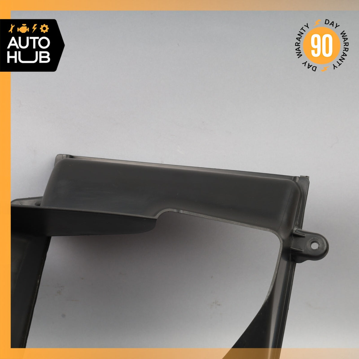 2014 Maserati Quattroporte Front Left Side Intercooler Duct Shroud 670002899 OEM - photo 2