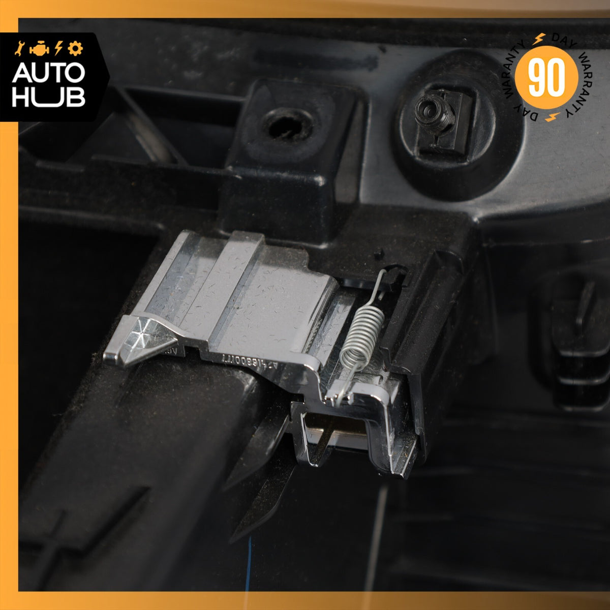06-13 Mercedes W251 R350 R500 Dashboard Glove Box Storage Compartment Black OEM - photo 14