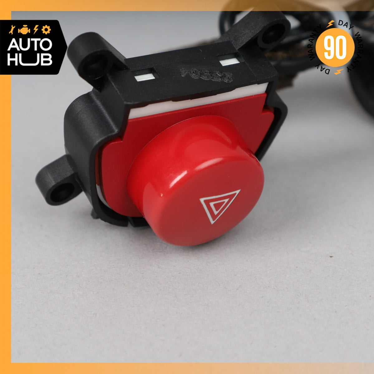 03-13 Maserati Quattroporte M139 Dashboard Emergency Hazard Switch Button OEM - photo 8