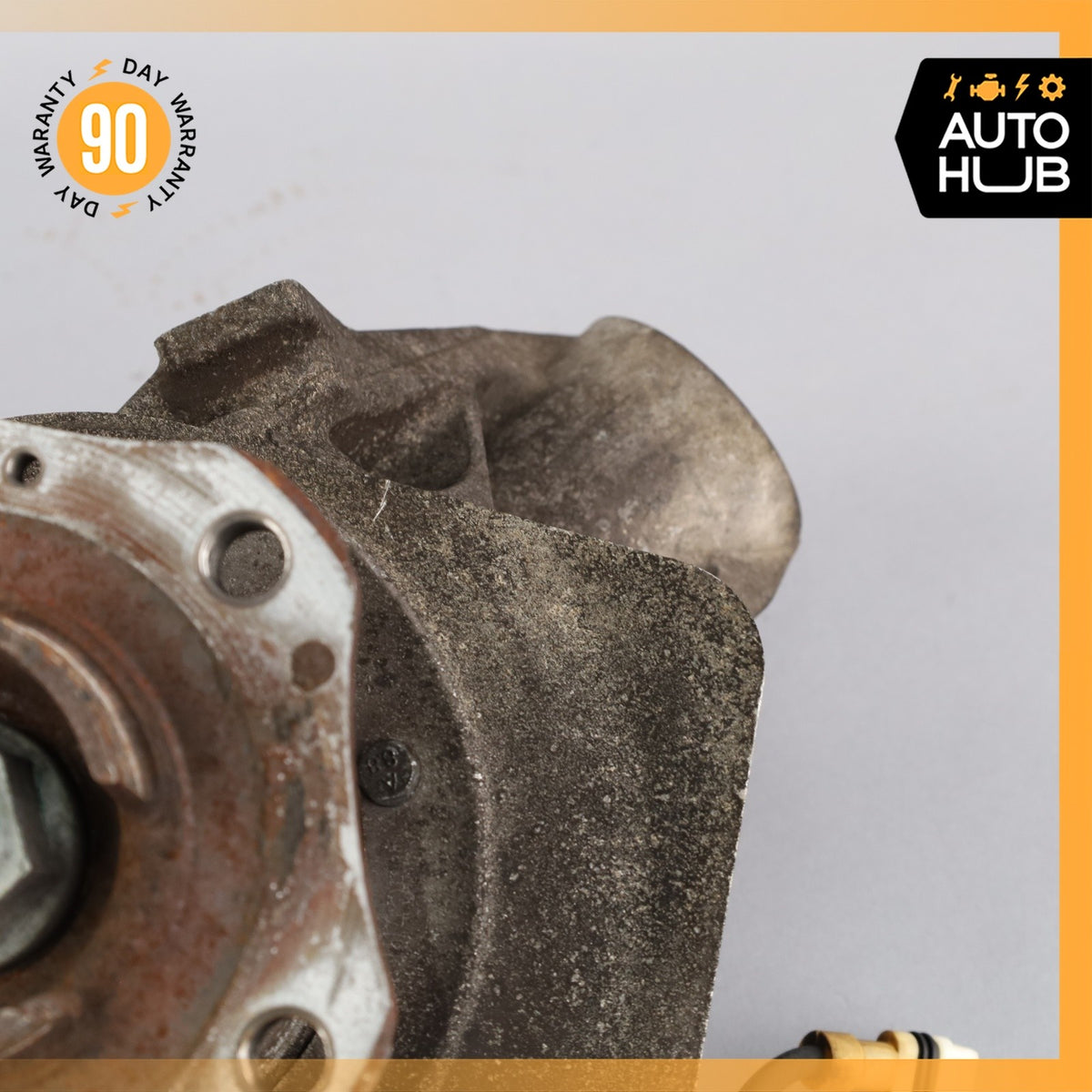 Porsche Boxster 986 Front Right Spindle Knuckle Hub 99634165811 OEM - photo 5