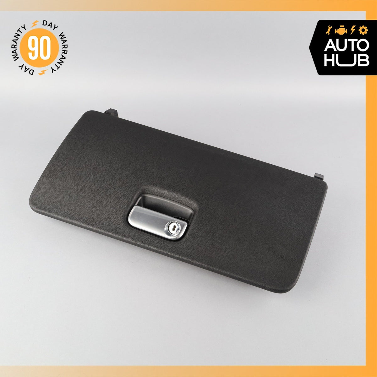 15-18 Porsche Macan 95B Dashboard Glovebox Glove Box Cover Black OEM 46k - photo 1