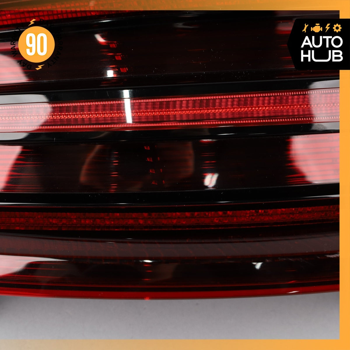 15-18 Porsche Macan 95B GTS Left Side Outer Tail Light Lamp 95B945095C OEM - photo 7