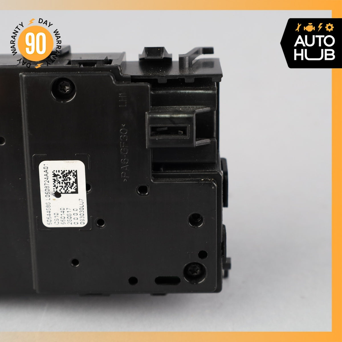 17-26 Alfa Romeo 949 Stelvio Left Side Seat Adjustment Switch OEM - photo 7