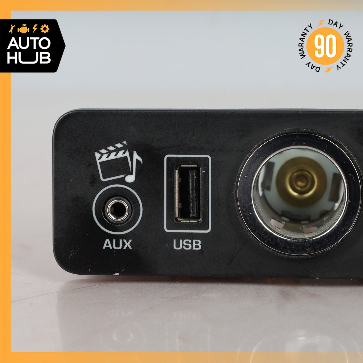 Jaguar X152 F-Type Center Console USB AUX NAV 12V Socket Port OEM - photo 2