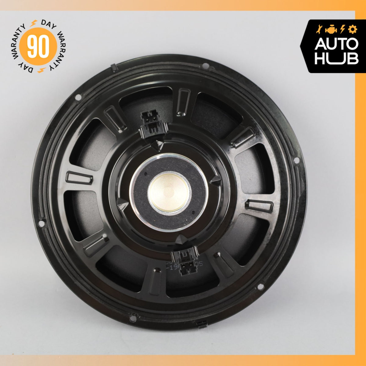 17-24 Maserati Levante M161 Rear Subwoofer Sub Woofer Speaker 670100017 OEM 35k - photo 8