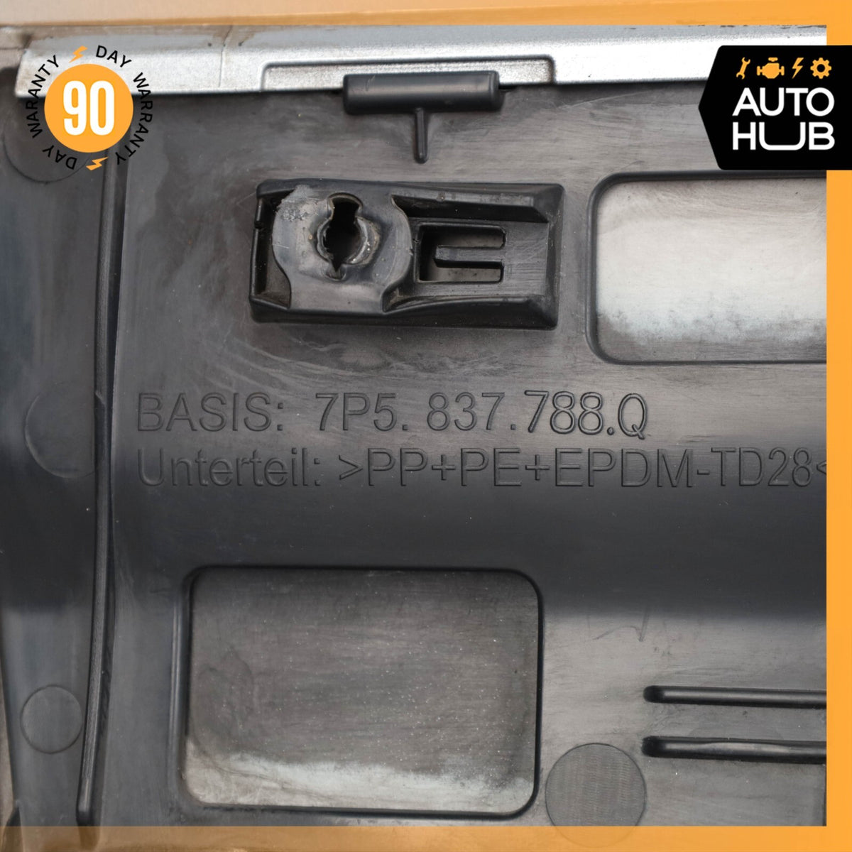 11-18 Porsche Cayenne 958 Front Right Side Lower Door Molding Silver OEM - photo 15
