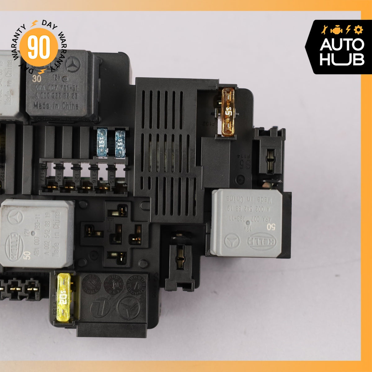 Mercedes W213 E43 AMG E450 Front Engine Fuse Box Relay 2139062202 OEM - photo 5