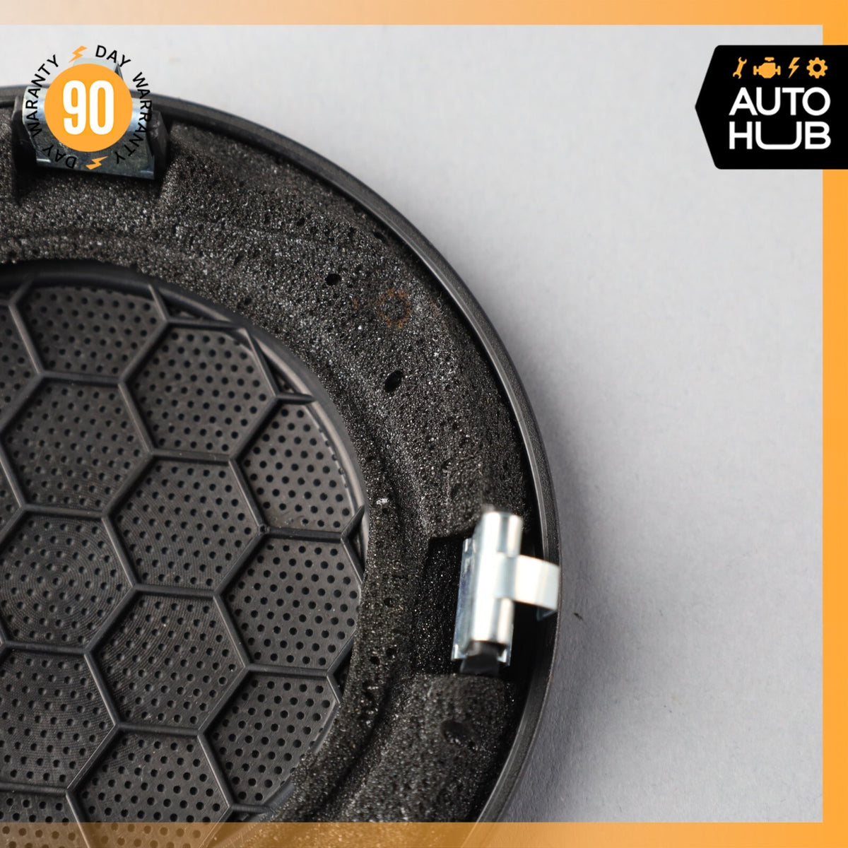 03-13 Maserati Quattroporte M139 Front Dash Speaker Cover Grille Bose OEM 29k - photo 9