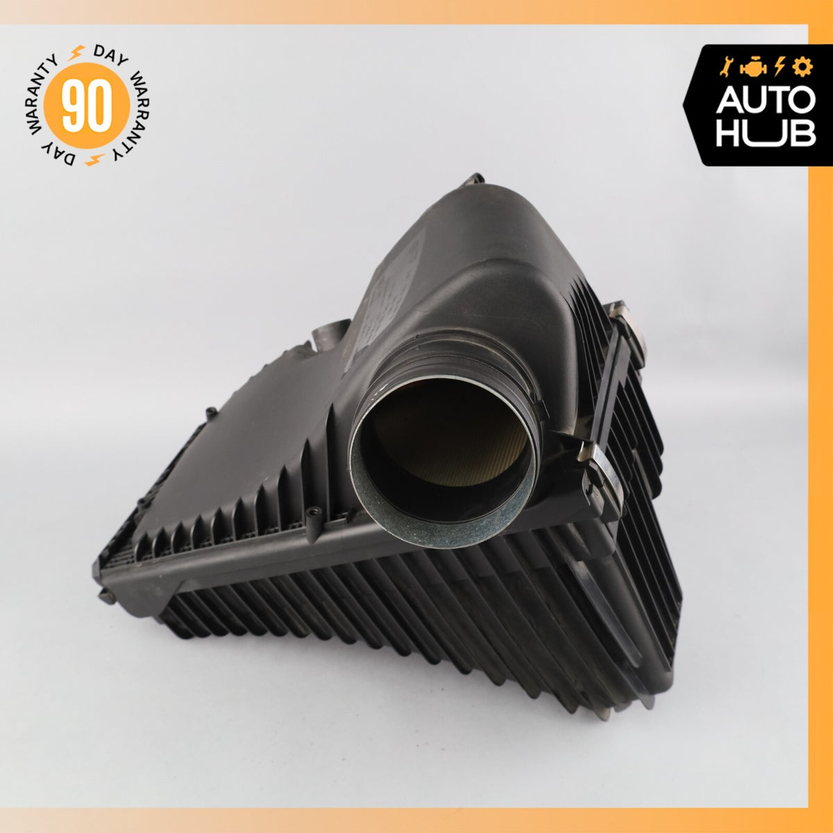 11-18 Porsche Cayenne 958 E-Hybrid Engine Motor Air Intake Filter Box OEM - photo 1