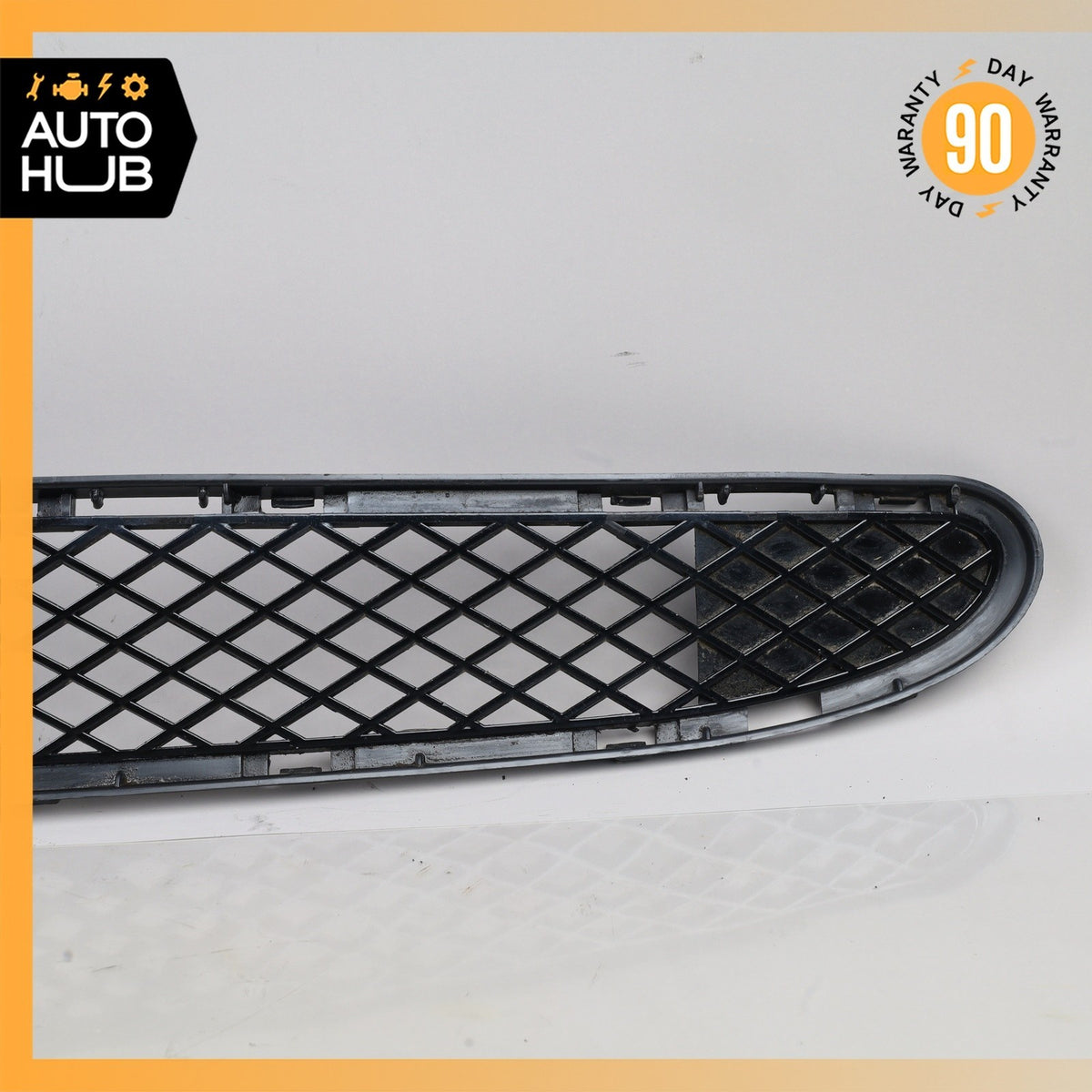 01-04 Mercedes W203 C320 C240 Base Front Bumper Center Mesh Grille OEM - photo 4