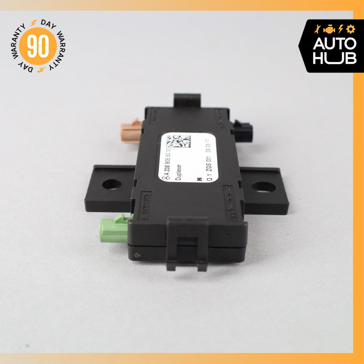 Mercedes X253 GLC300 Antenna Amplifier Control Module Unit OEM - photo 2