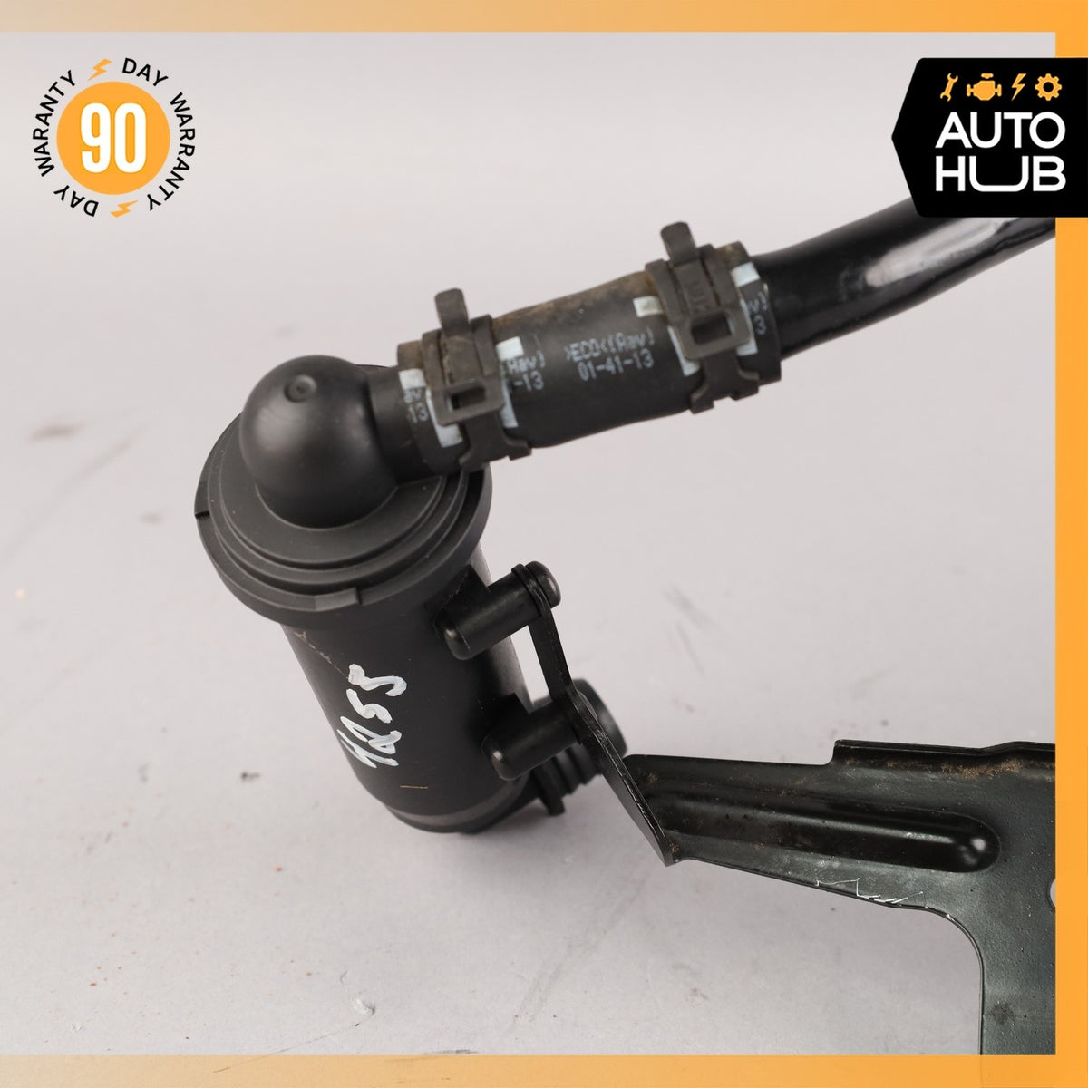 Audi 4G8 A7 S7 Charcoal Canister Leak Detection Pump w/ Bracket 8K0906253J OEM - photo 3