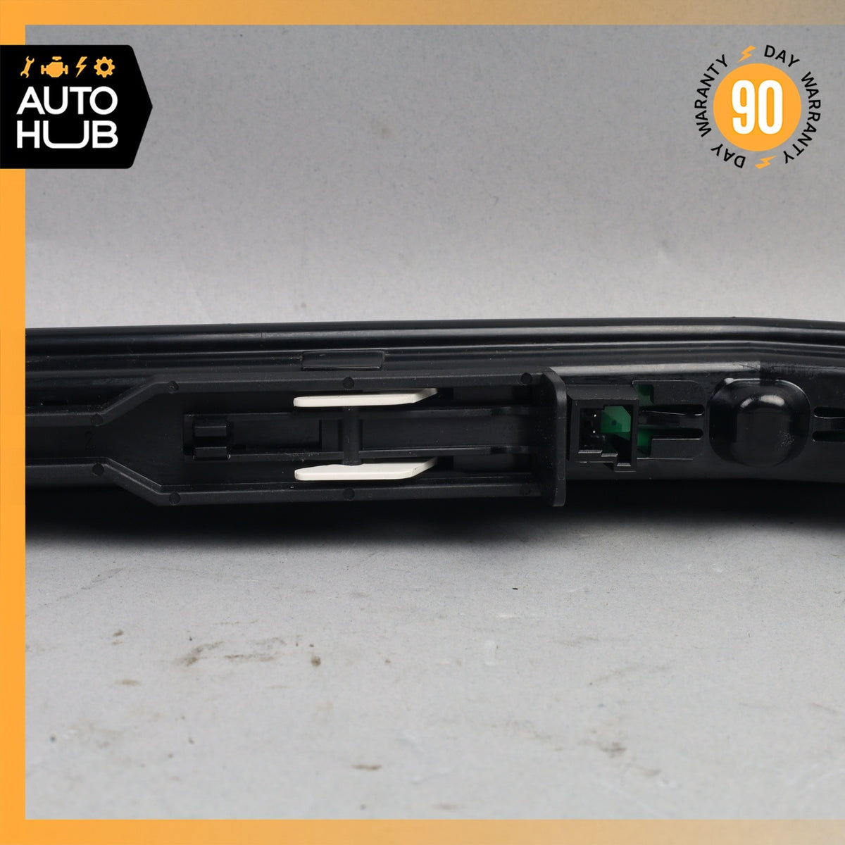 10-17 Mercedes W207 E400 E350 Trunk 3rd Third Brake Stop Light Lamp OEM 72k - photo 8