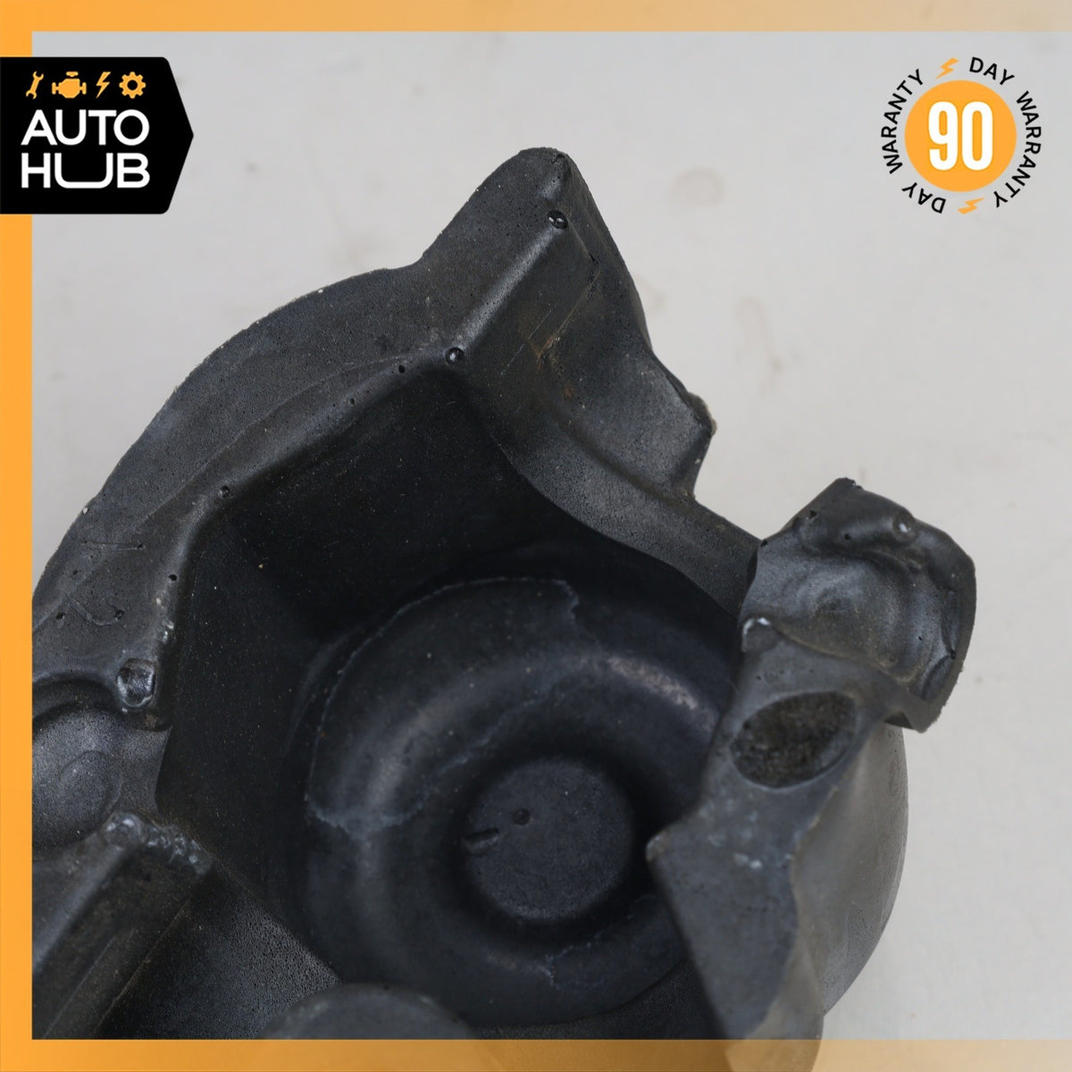 Mercedes W205 C63 AMG / DB11 4.0L High Pressure Pump Insulation Housing OEM - photo 6