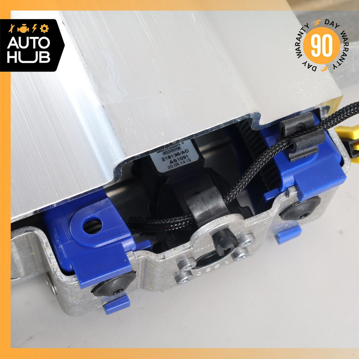 Mercedes R231 SL550 SL400 Convertible Top Right Roll Bar Support Pop Up OEM - photo 16