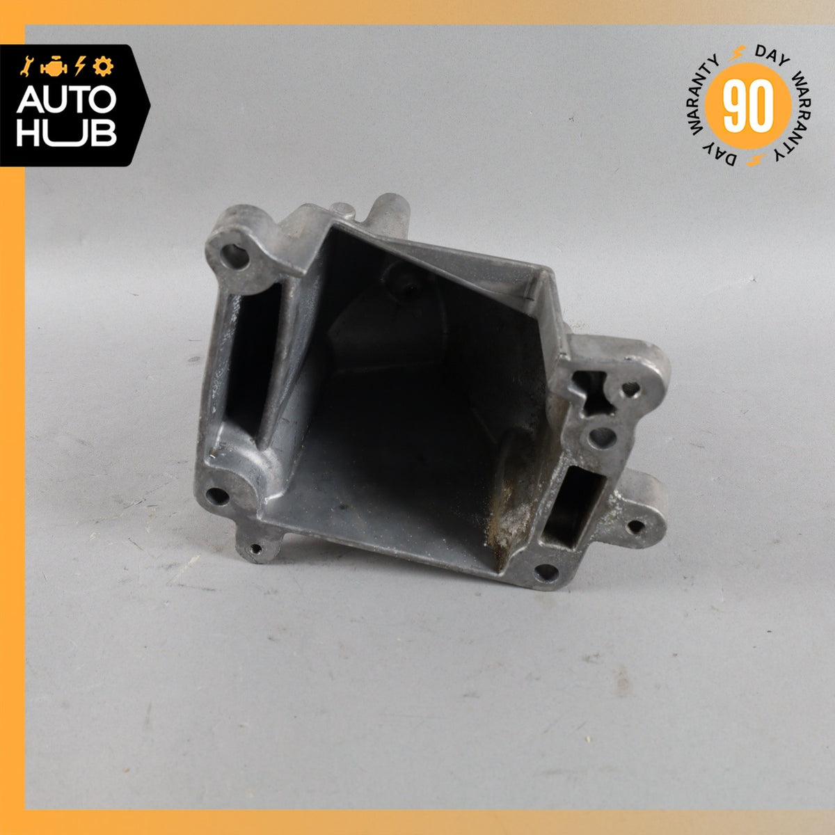 12-18 Mercedes W212 E350 CLS400 Engine Motor Left Side Mount Bracket OEM 78k - photo 10