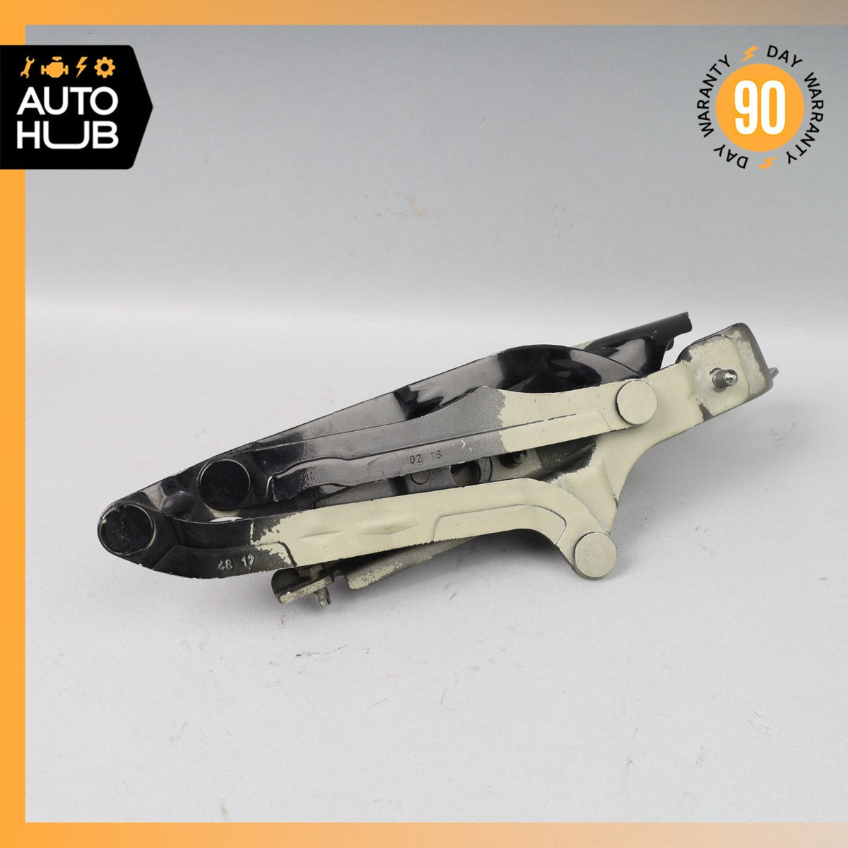 2018 Porsche Panamera 971 4S Front Right Side Hood Hinge Bracket Black OEM 6k - photo 3