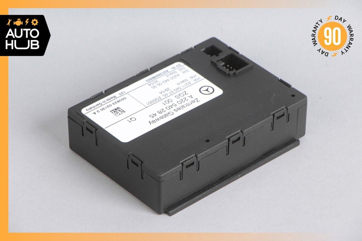 03-11 Mercedes R230 SL500 E550 Central Gateway Control Module 2205402845 OEM - photo 3