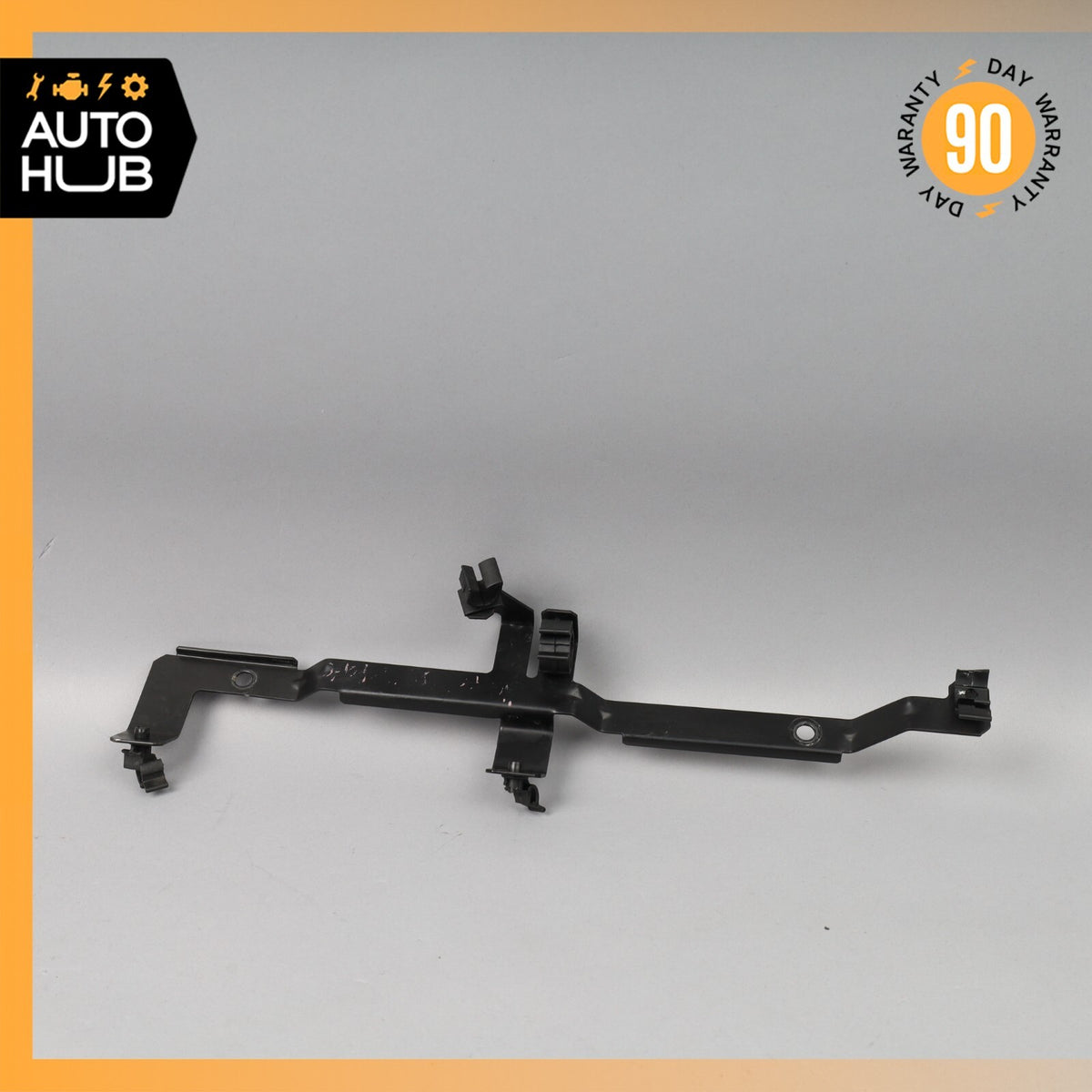 2005 Maserati Quattroporte M139 Engine Motor Left Side Brake Vacuum Line Bracket - photo 1