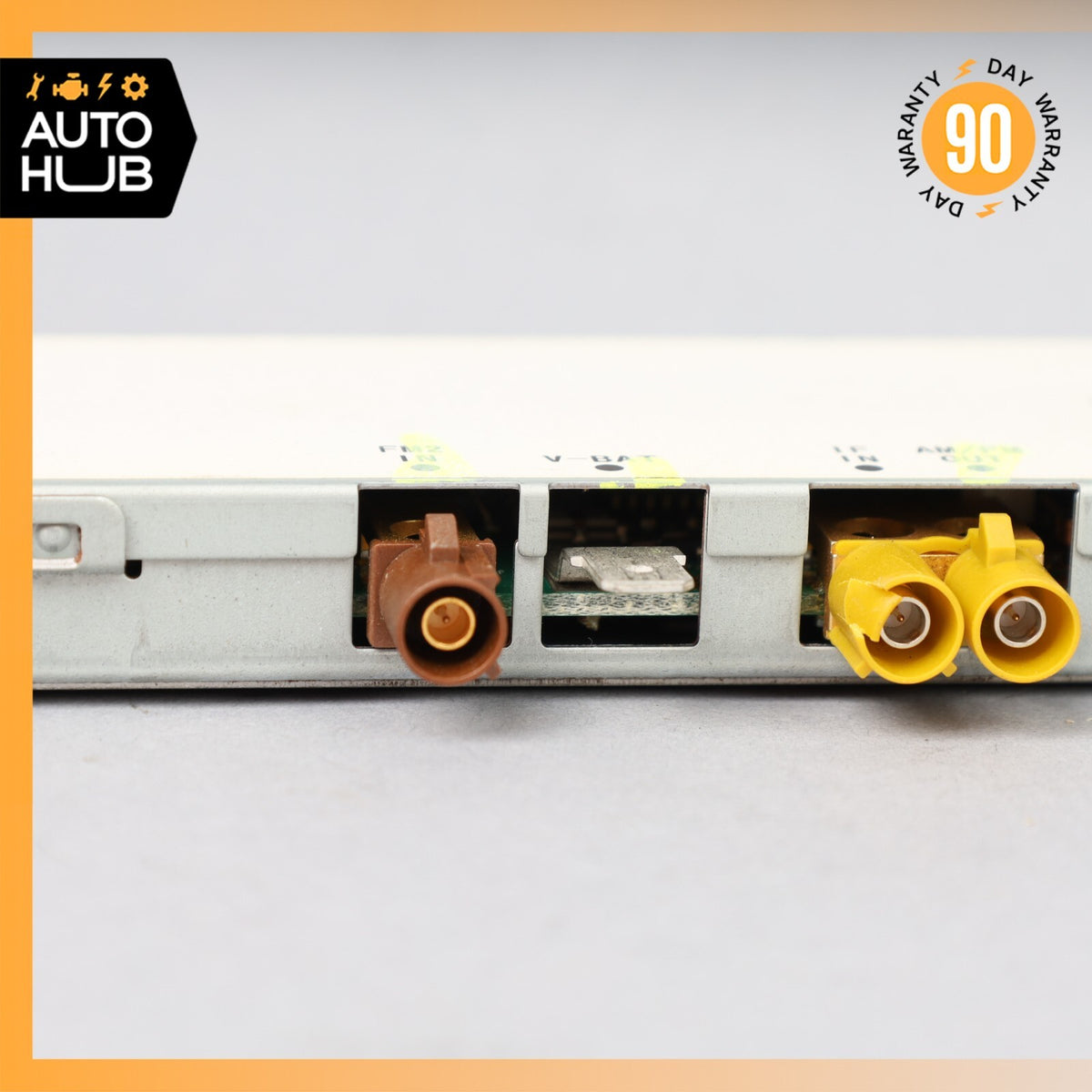 2008 Bentley Continental Flying Spur Rear Antenna AM/FM Amplifier Module OEM - photo 3