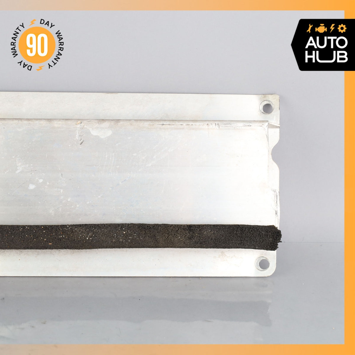 06-17 Aston Martin V8 Vantage Radiator Lower Support Mount Bracket OEM 26k - photo 5