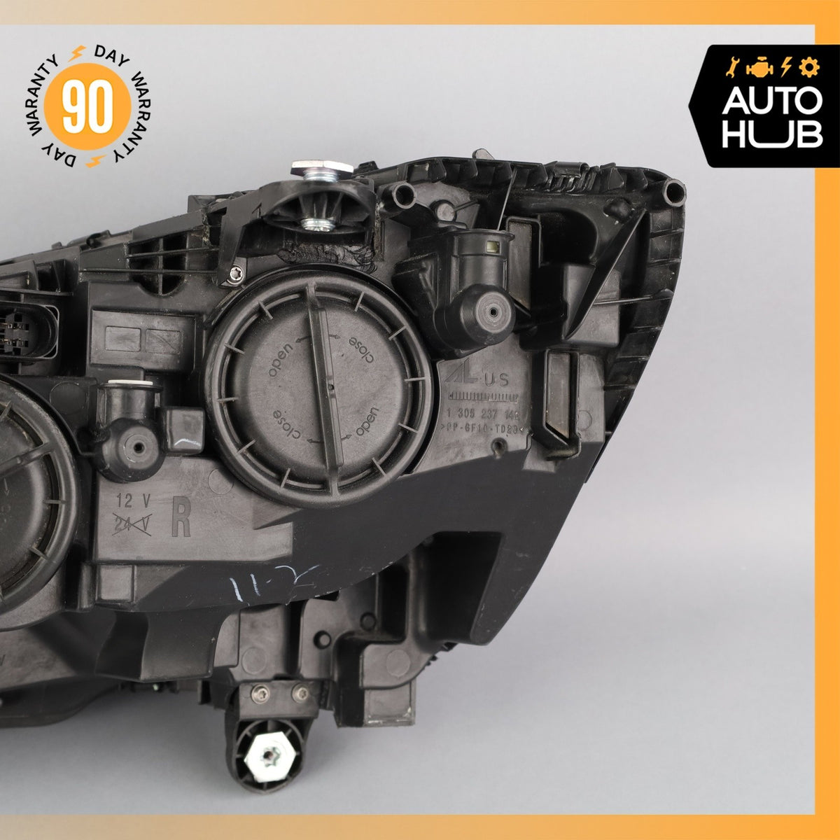 15-18 Mercedes W205 C300 C400 Right Side Halogen Headlight Lamp OEM - photo 9