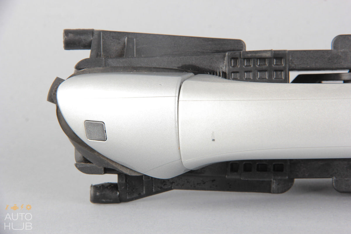 01-04 Mercedes W203 C230 C320 C350 Front Right Exterior Door Handle Silver OEM - photo 4