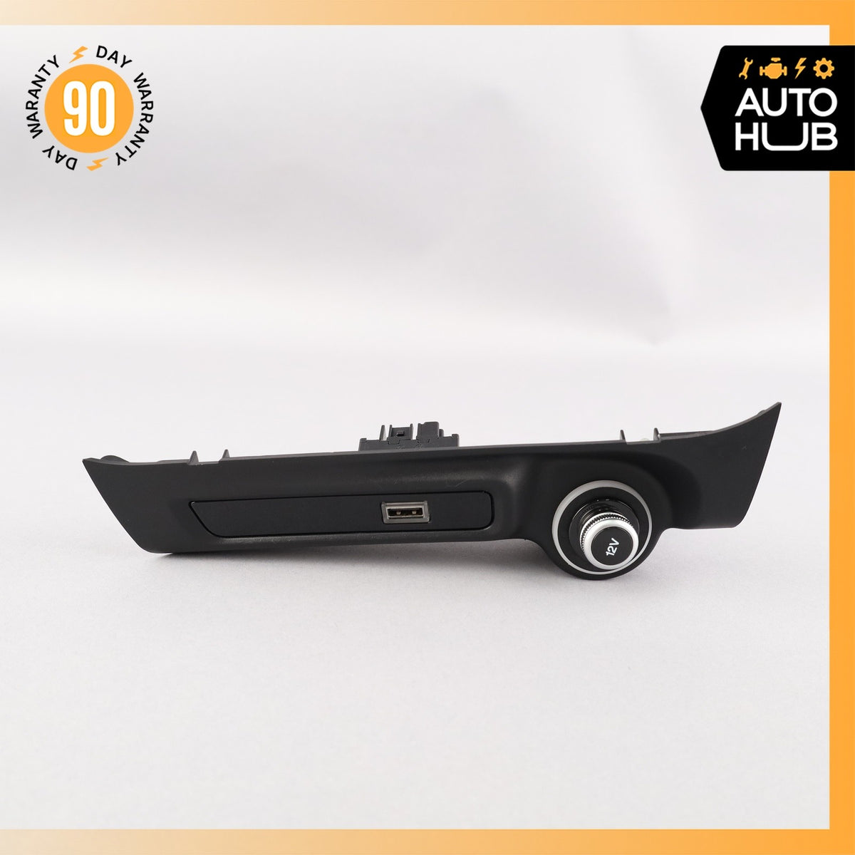 17-23 Alfa Romeo 952 Giulia Dashboard Socket USB Port OEM 49k - photo 2