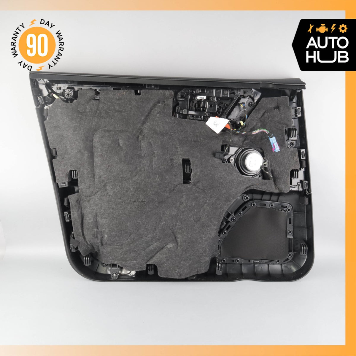15-24 Porsche Macan 95B Front Right Passenger Side Interior Door Panel Black OEM - photo 11