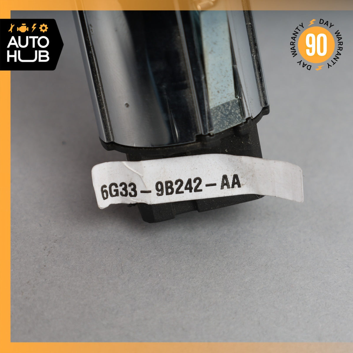 2014 Aston Martin DB9 Fuel Door Lid Open Release Switch OEM - photo 8