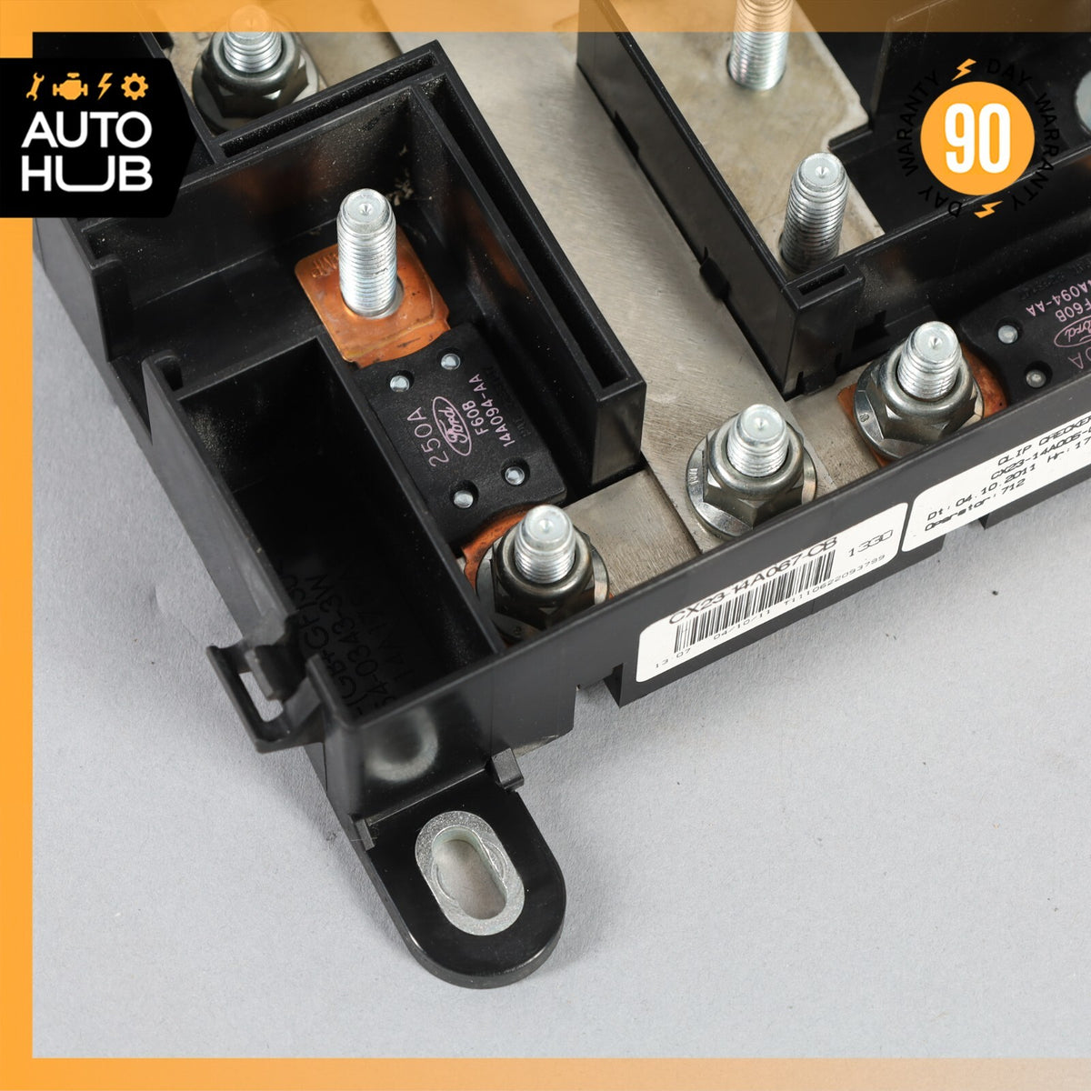 2012 Jaguar X250 XF Engine Battery Megafuse Relay Fuse Box OEM - photo 2