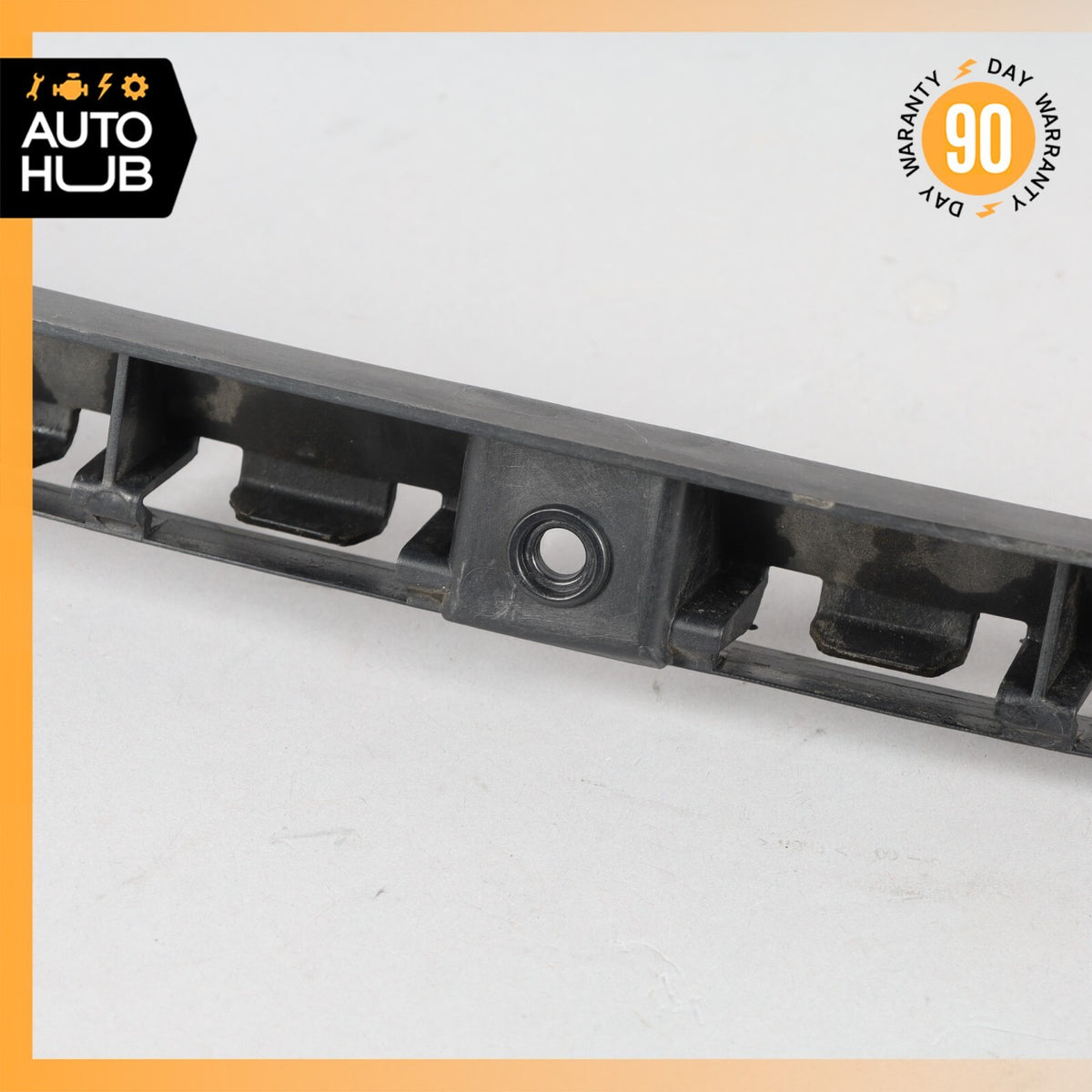 08-18 Maserati GranTurismo M145 Left Side Rocker Panel Side Skirt Bracket OEM - photo 11