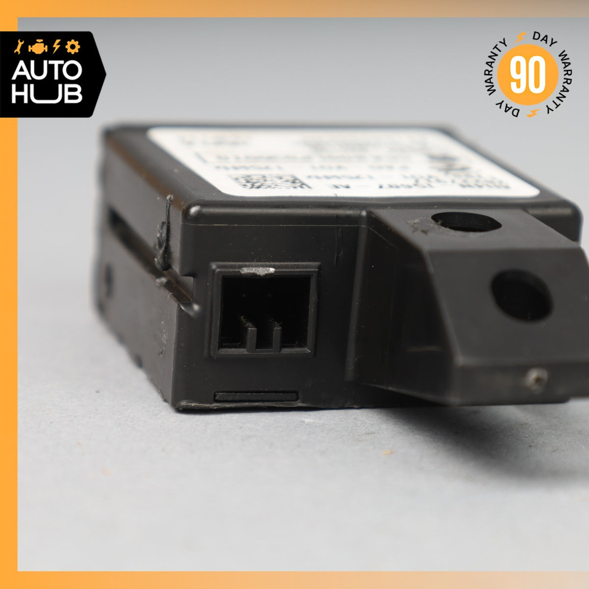 2017 Jaguar X152 F-Type R Keyless Go Entry Control Module AH4N15607AE OEM - photo 2