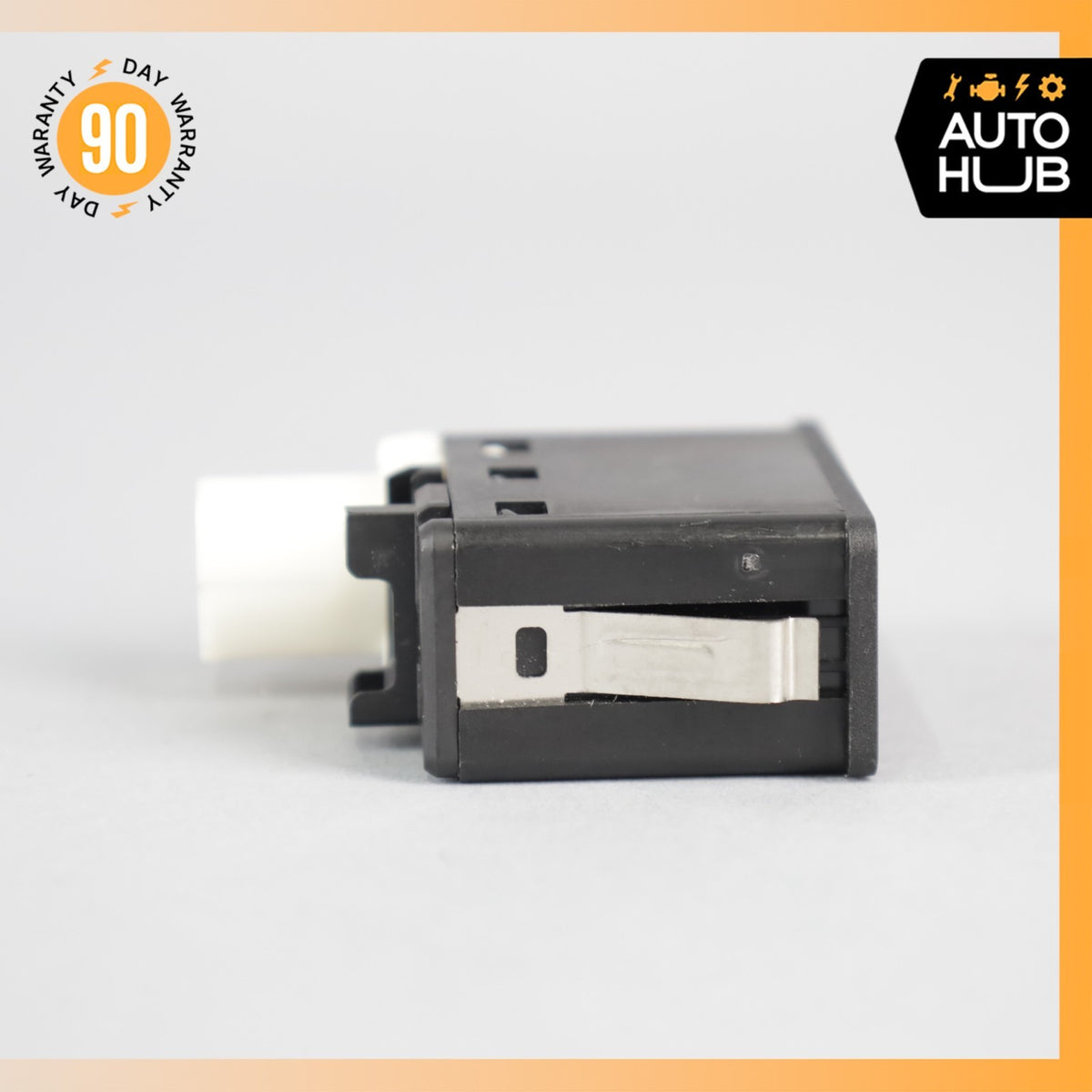 BMW i3 I01 Hybrid Center Console AUX USB Connect Module Unit OEM - photo 3