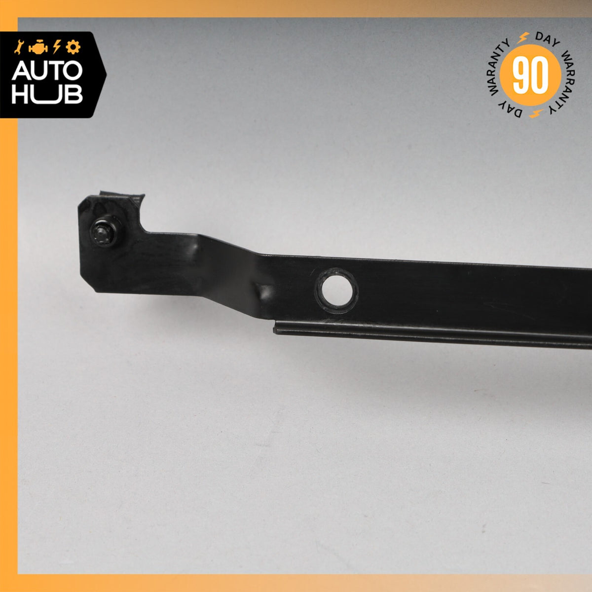 2005 Maserati Quattroporte M139 Engine Motor Left Side Brake Vacuum Line Bracket - photo 10
