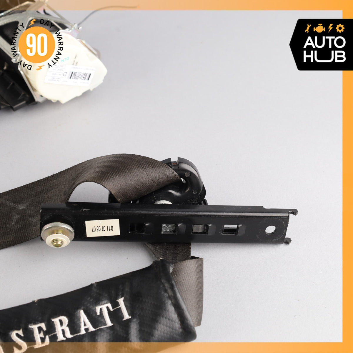 08-19 Maserati GranTurismo M145 Front Right Side Seat Belt Black OEM - photo 6