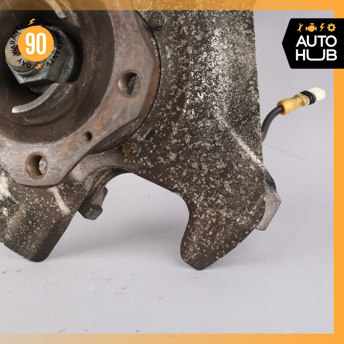 Porsche Boxster 986 Front Right Spindle Knuckle Hub 99634165811 OEM - photo 4
