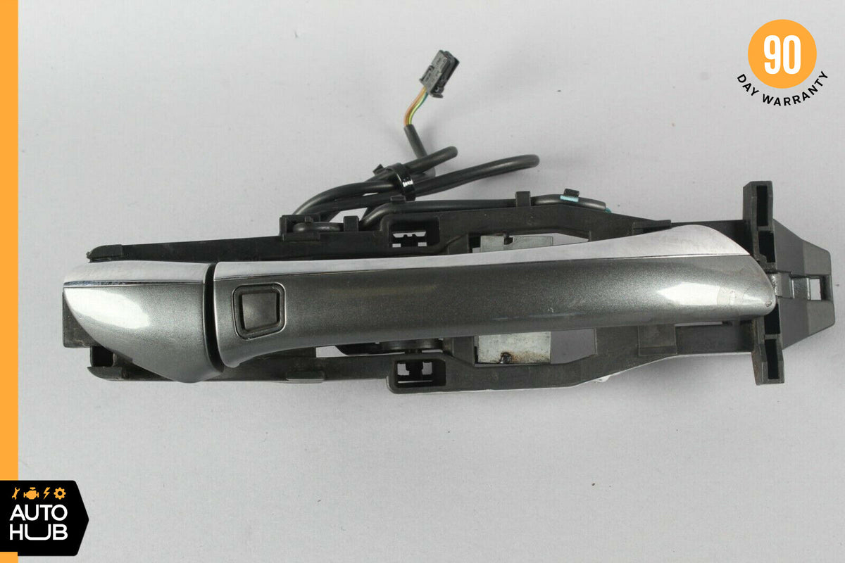 06-11 Mercedes W219 CLS550 CLS55 Rear Right Exterior Door Handle Keyless Go OEM - photo 1