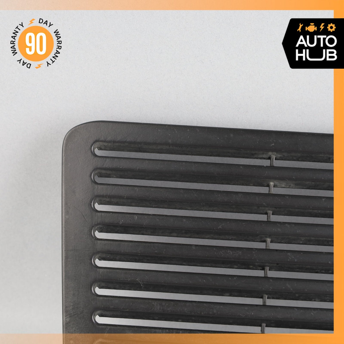 03-19 Maserati Quattroporte M139 Dash Dashboard Vent Grille Cover w/ Sensor OEM - photo 2