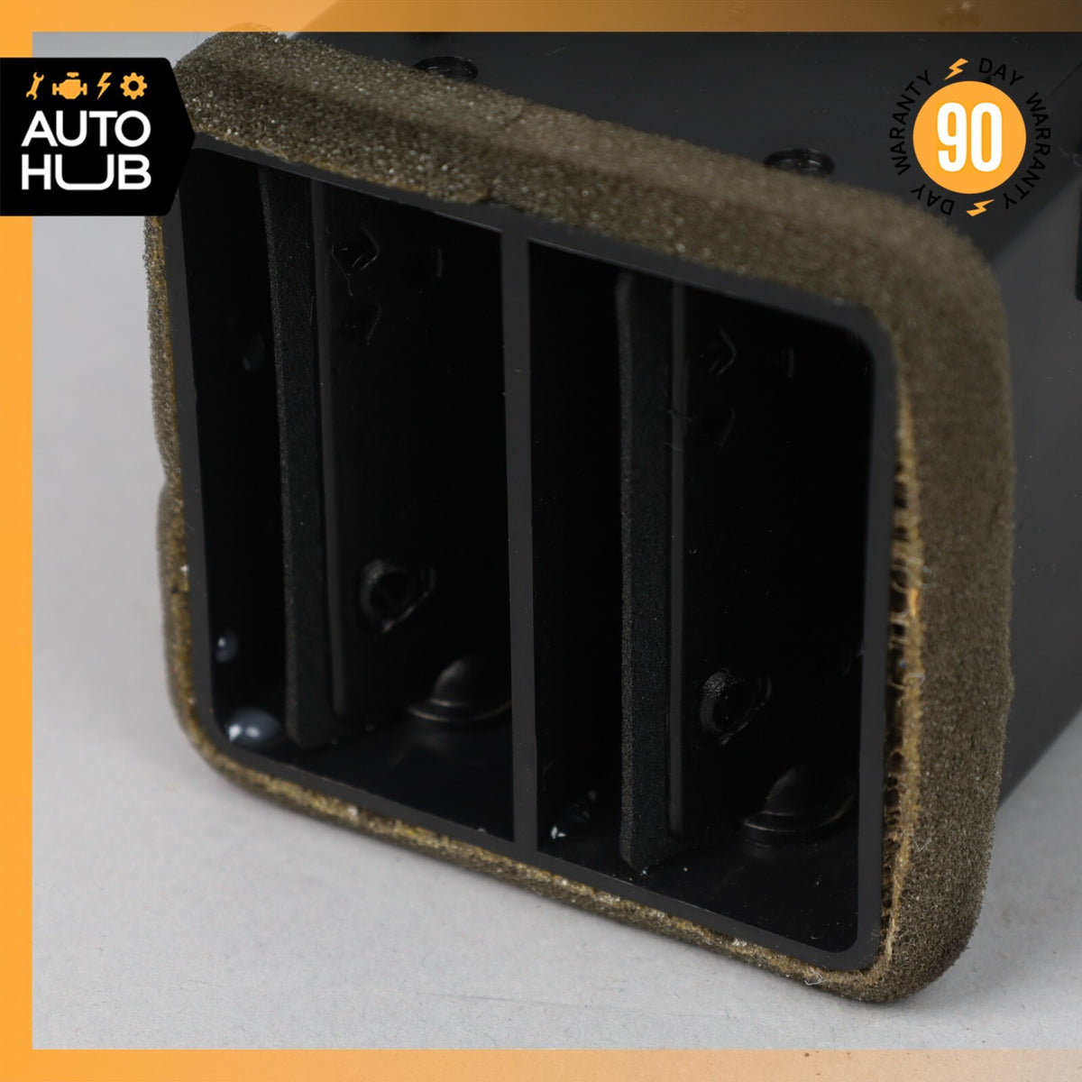 03-13 Maserati Quattroporte M139 Front Right or Left Console AC A/C Air Vent OEM - photo 5