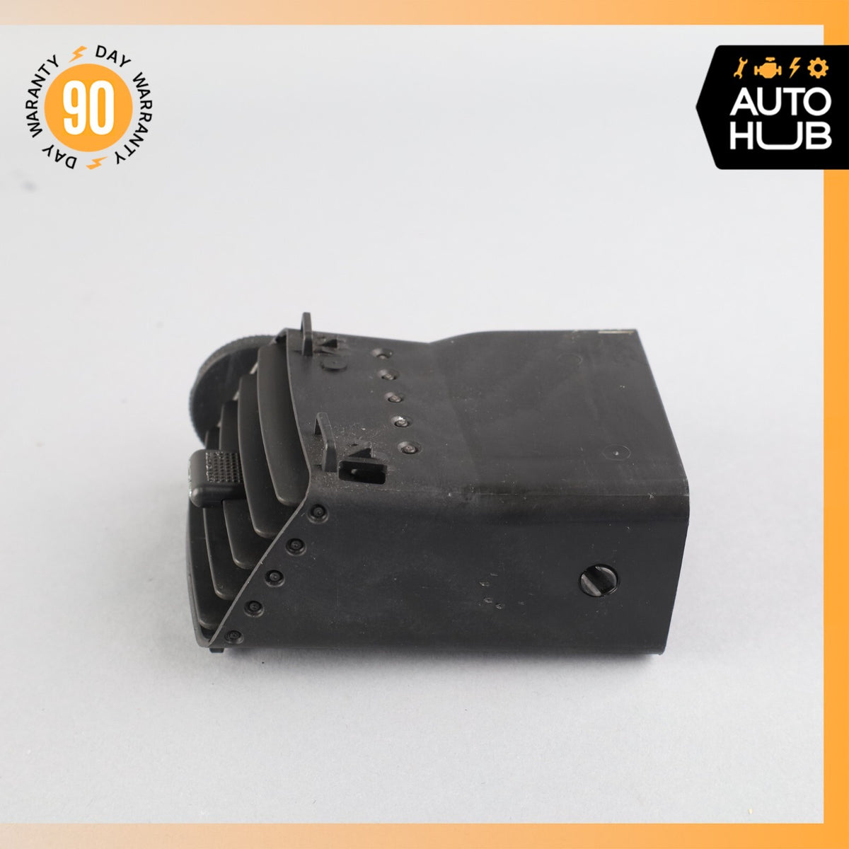 04-09 Cadillac XLR Center Right Side Dashboard AC A/C Air Vent 10321850 OEM - photo 2
