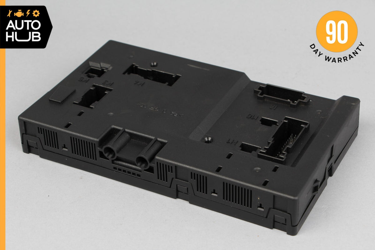 07-14 Mercedes W216 CL600 CL550 S550 Rear Trunk Relay SAM Module 2215403862 OEM - photo 1