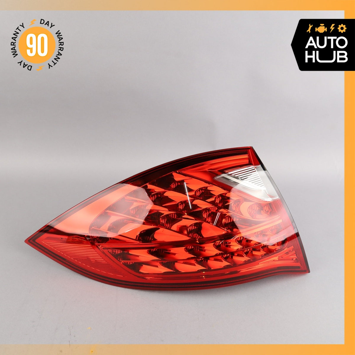 11-14 Porsche Cayenne 958 Left Driver Side Outer Tail Light Lamp 7P5945095AA OEM - photo 2