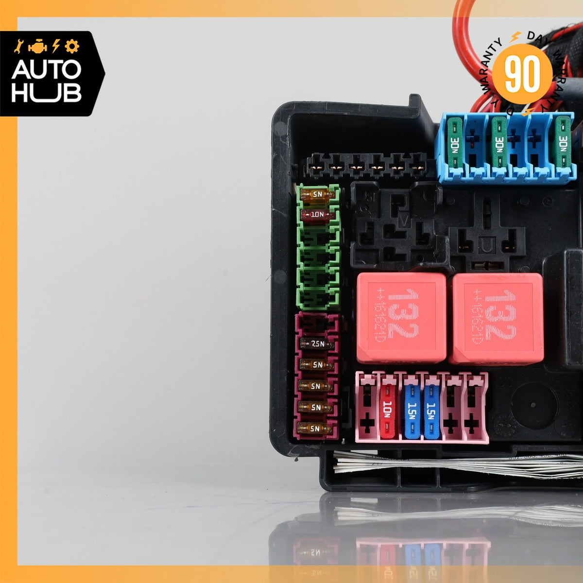 Mercedes W205 C300 C63 AMG Rear Trunk Fuse Box Relay 2059068501 OEM - photo 3