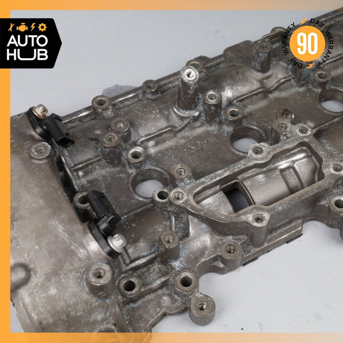 Aston Martin DB11 / C63 M177 Right Side Engine Cylinder Head Valve Cover OEM 7k - photo 4