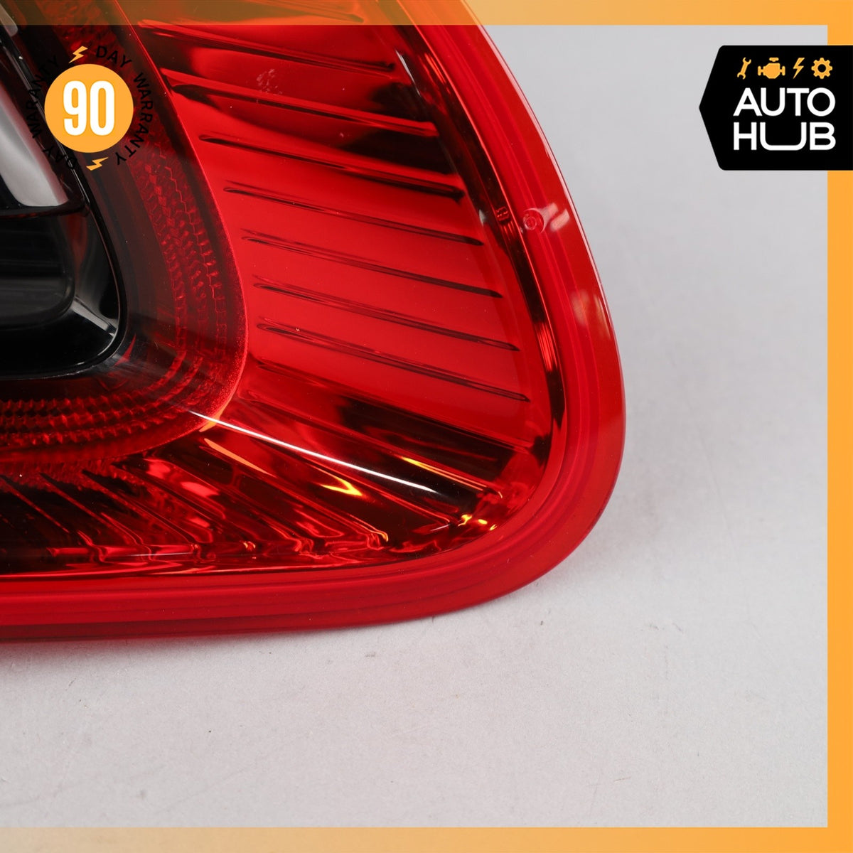 15-18 Porsche Macan S 95B Rear Left Driver Side Inner Tail Light Lamp OEM - photo 8