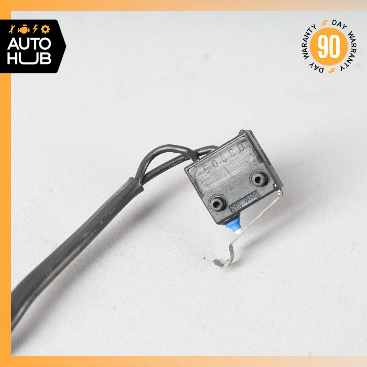 04-09 Cadillac XLR Convertible Roof Top Header Latch Micro Switch OEM 51k - photo 6